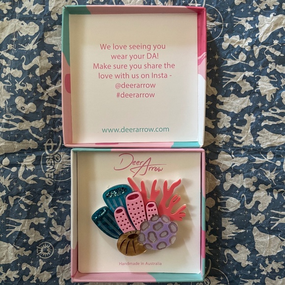 Deer Arrow Coral Cluster - Picture 1 of 1